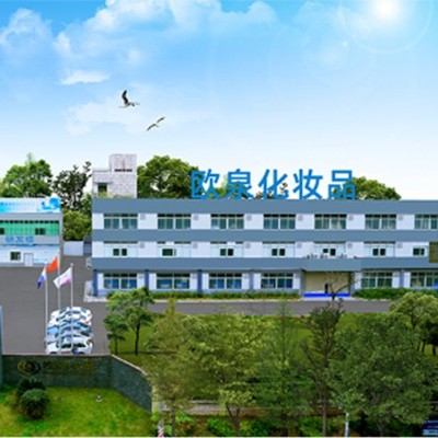 鼻翼嘴角長(zhǎng)粉刺怎么辦？