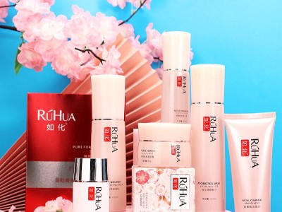 是否還在為產(chǎn)品效果不佳而煩惱？是否因為顧客復(fù)購率低而倍感壓力？ #化妝品OEM  #功效護(hù)膚品   #護(hù)膚品工廠