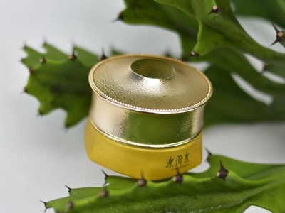 美妝廠家：活性修護(hù)霜的作用你知道嗎？