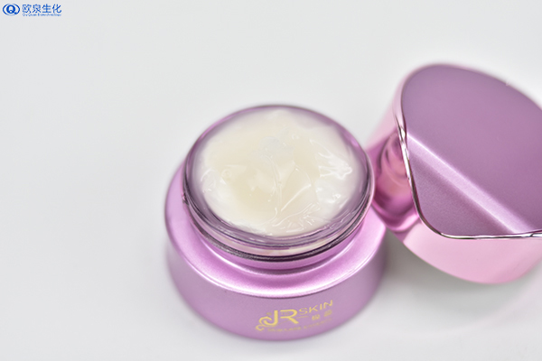 你眼部長脂肪粒了嗎？