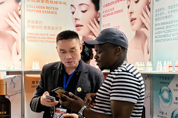 重磅！廣東歐泉集團(tuán)（南非）貿(mào)易博覽會(huì)完美收官！