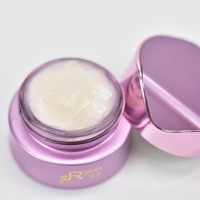 眼霜廠家:眼部護(hù)理知識